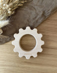 Handgefertigtes Zahnrad Aus Ahornholz – Zahnen Linderung & Personalisierbares Spielzeug Lothi Sonne