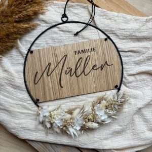 Personalisiertes Familienschild mit Metallring